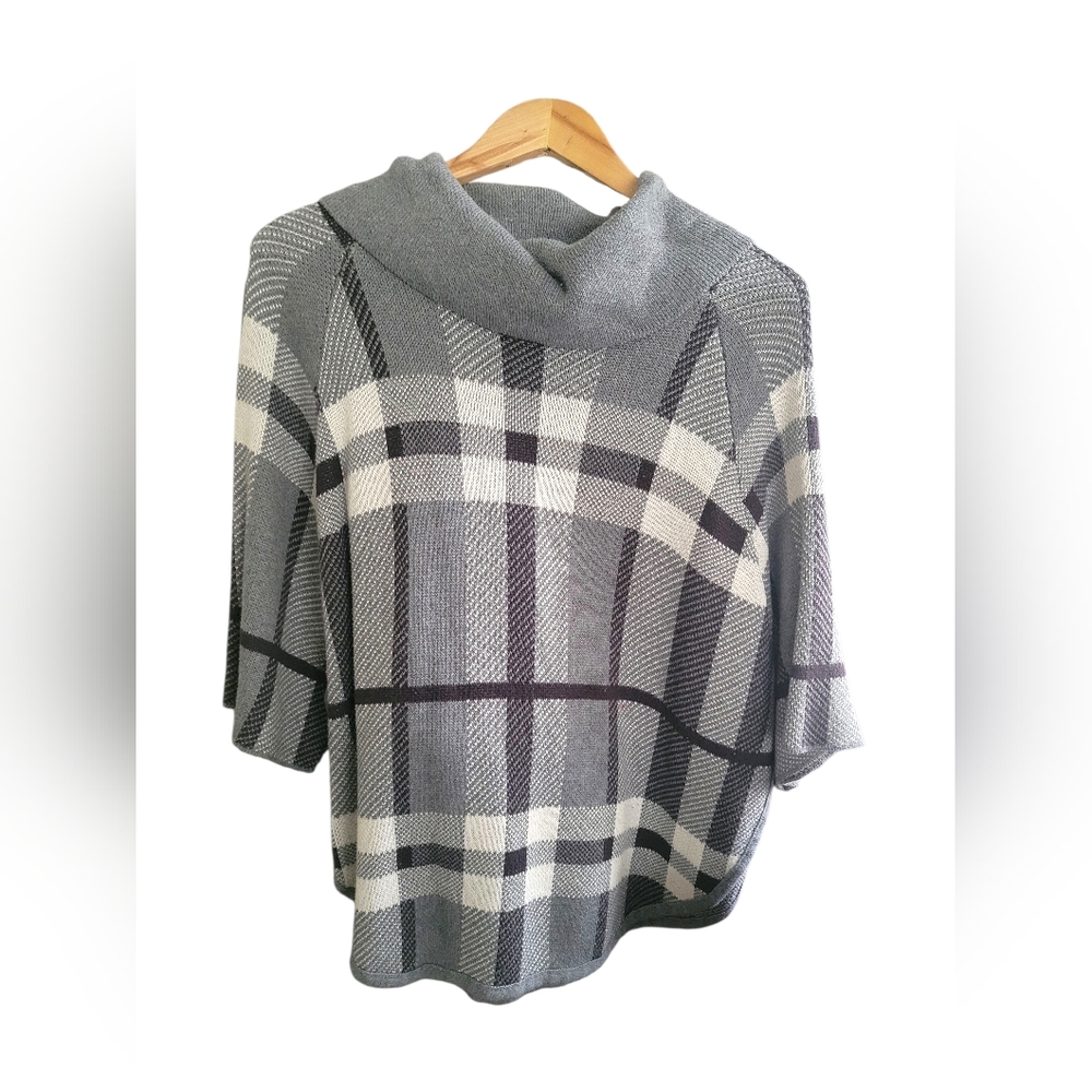 LOFT Gray Plaid Poncho